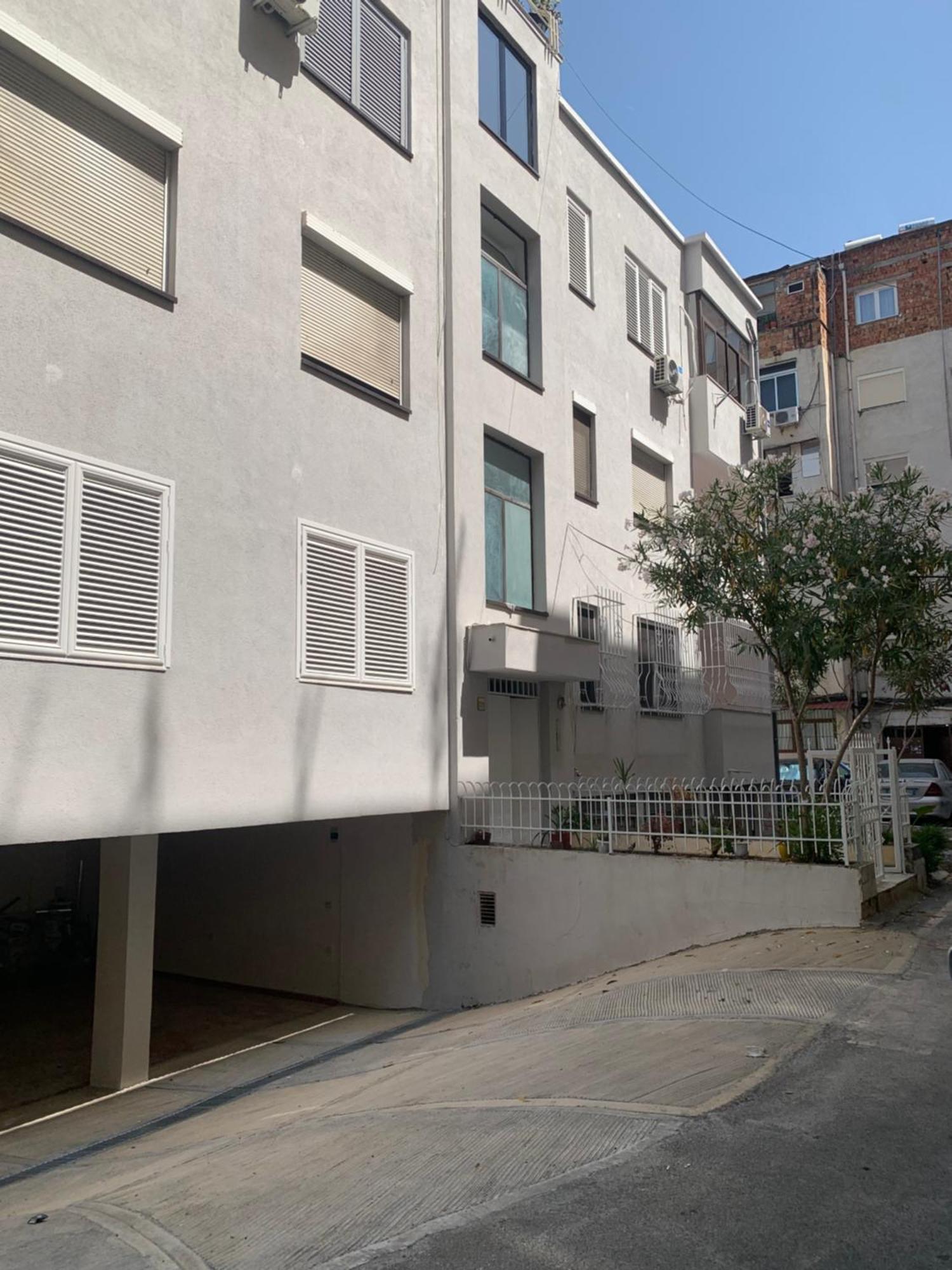 Nazari Apartment 1 티라나 외부 사진
